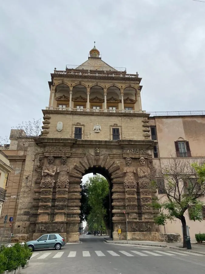 Guest house La Piccola Formica Charme Rooms Palermo
